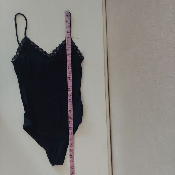 Black Ribbed Lace Trim Bodysuit (Estimated) Sz Small - Picture 5 of 6